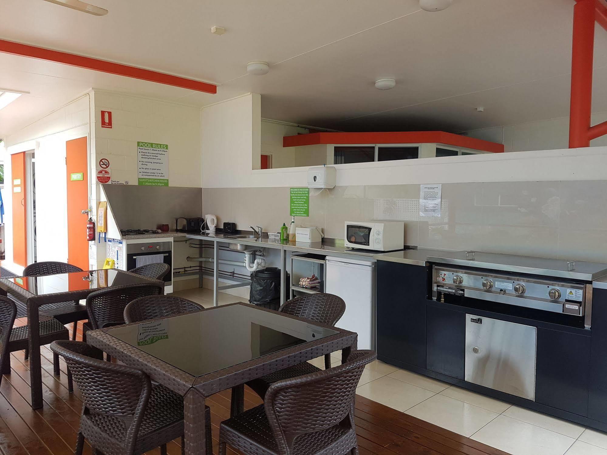 Port Douglas Motel Ngoại thất bức ảnh